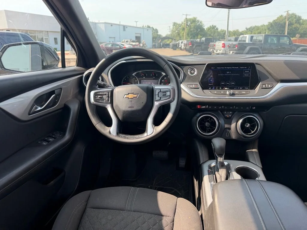 Used 2022 Gray Chevrolet LT image 14