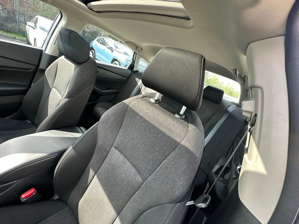 Used 2024  Honda EX image 11