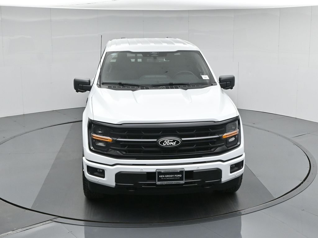 New 2026 Oxford White Ford XLT image 40