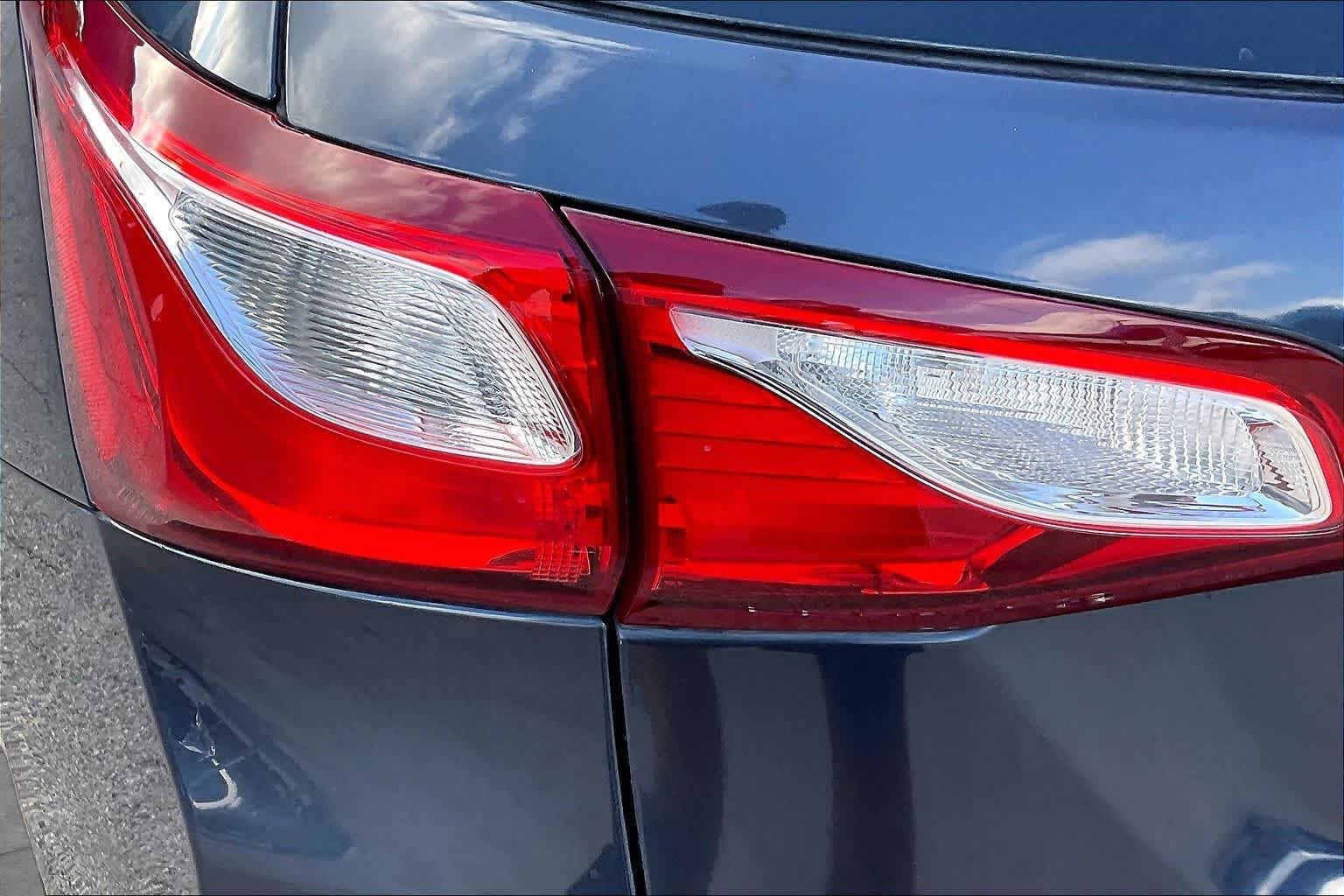 Used 2019 Storm Blue Metallic Chevrolet Premier image 28