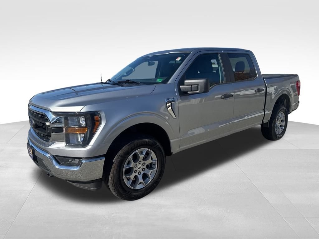 2023 Ford F-150 XLT photo 2