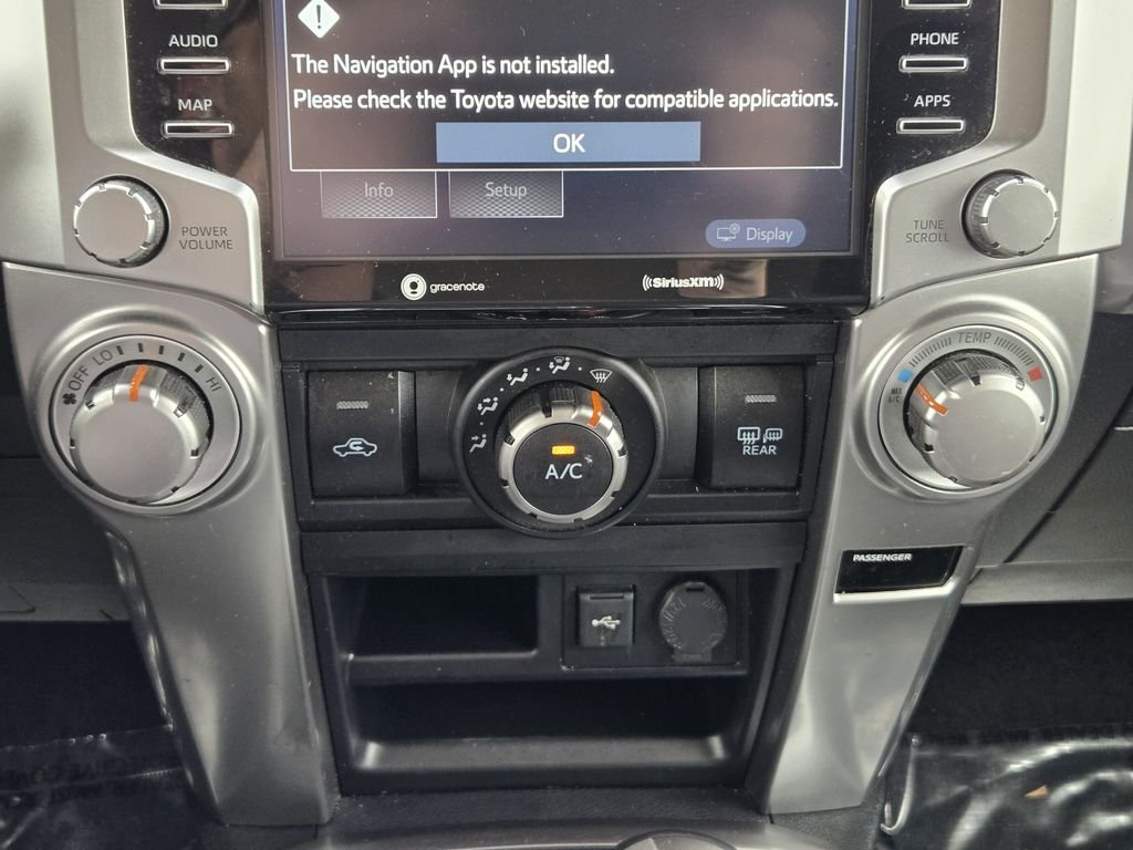 Used 2021 White Toyota SR5 image 13