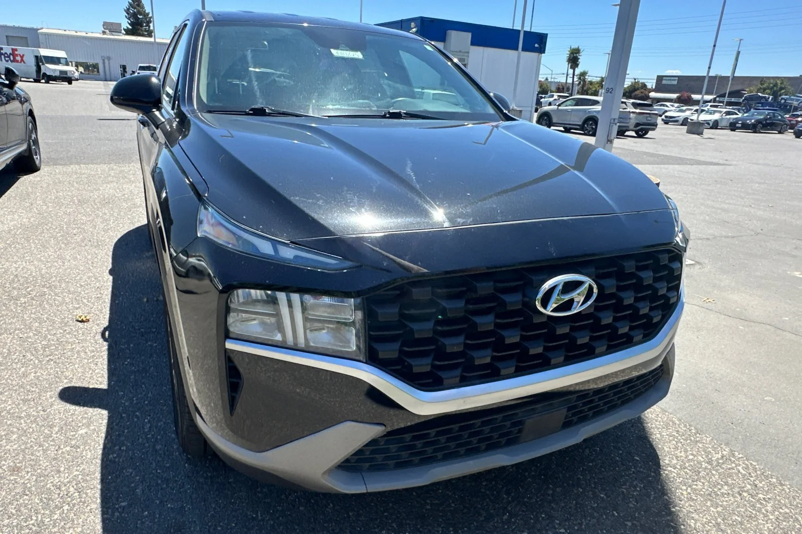Used 2023 Twilight Black Hyundai SE image 3