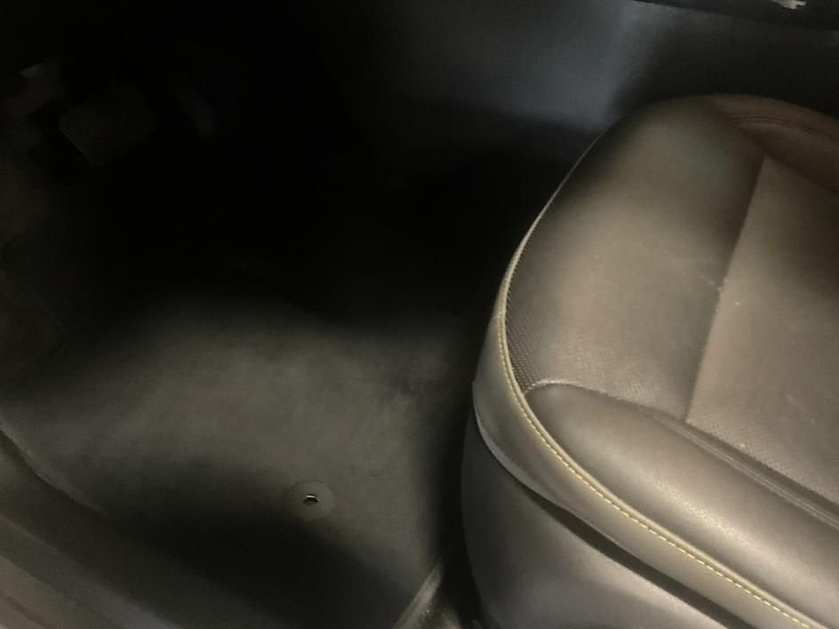 Used 2025 White Chevrolet ACTIV image 17