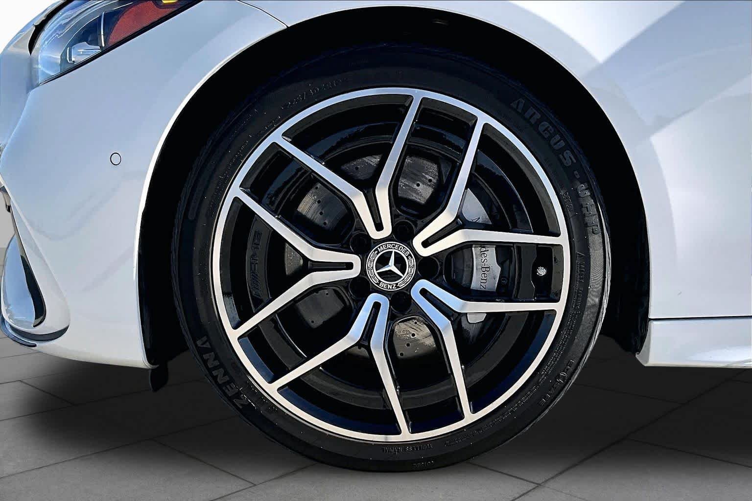 Used 2023 MANUFAKTUR Moonlight White Metallic Mercedes-Benz C 300 image 10