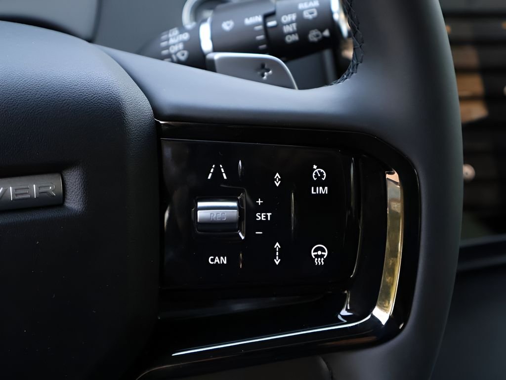 New 2026 Carpathian Grey Land Rover Hoxton Edition image 31