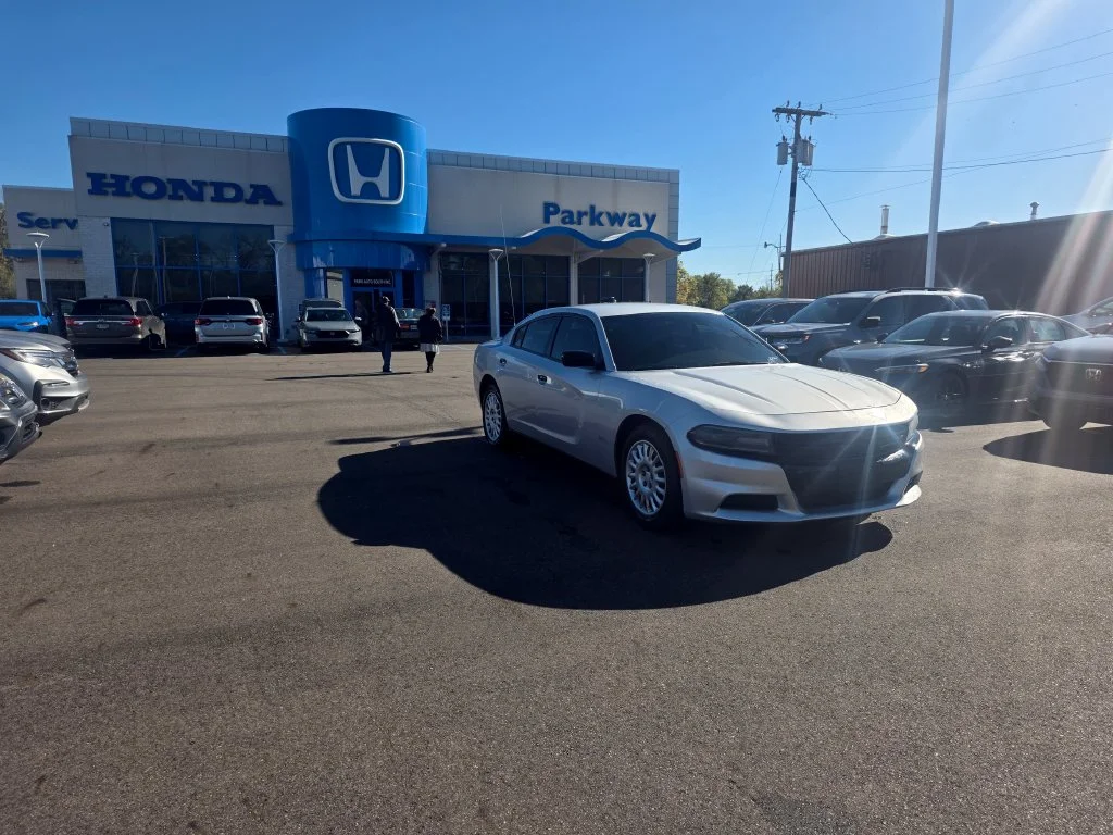 Used 2020 Dodge Charger Police with VIN 2C3CDXKT8LH253086 for sale in Dover, OH