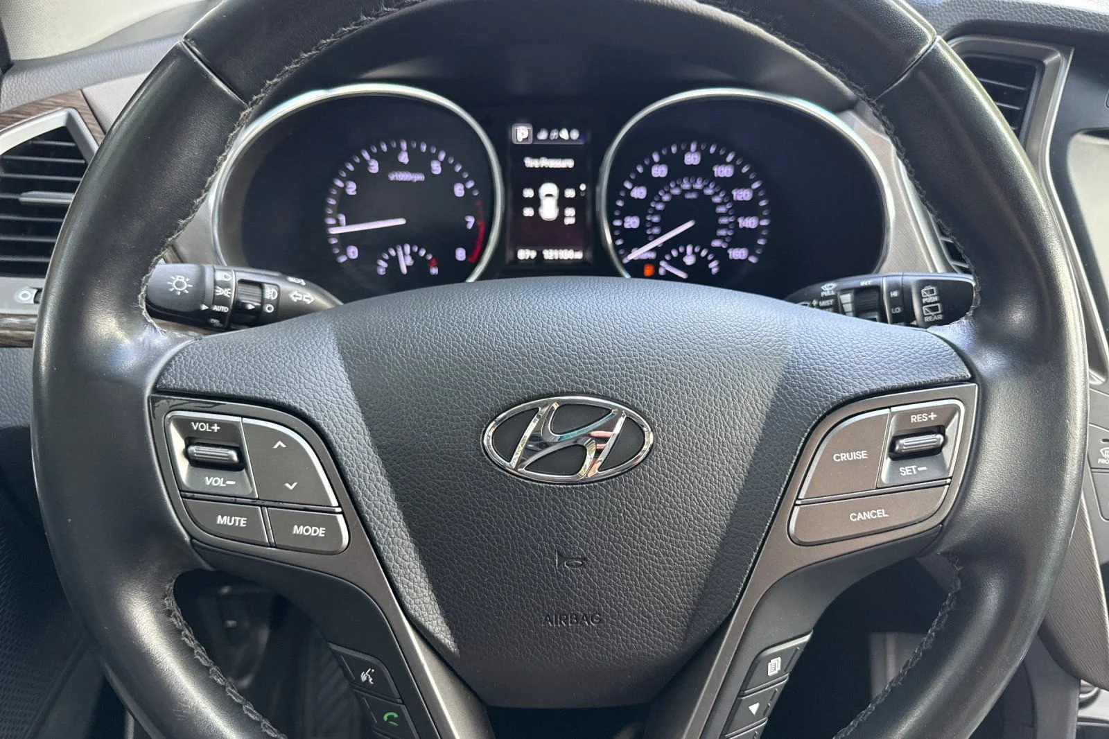 Used 2017 Frost White Hyundai 2.4 Base image 20