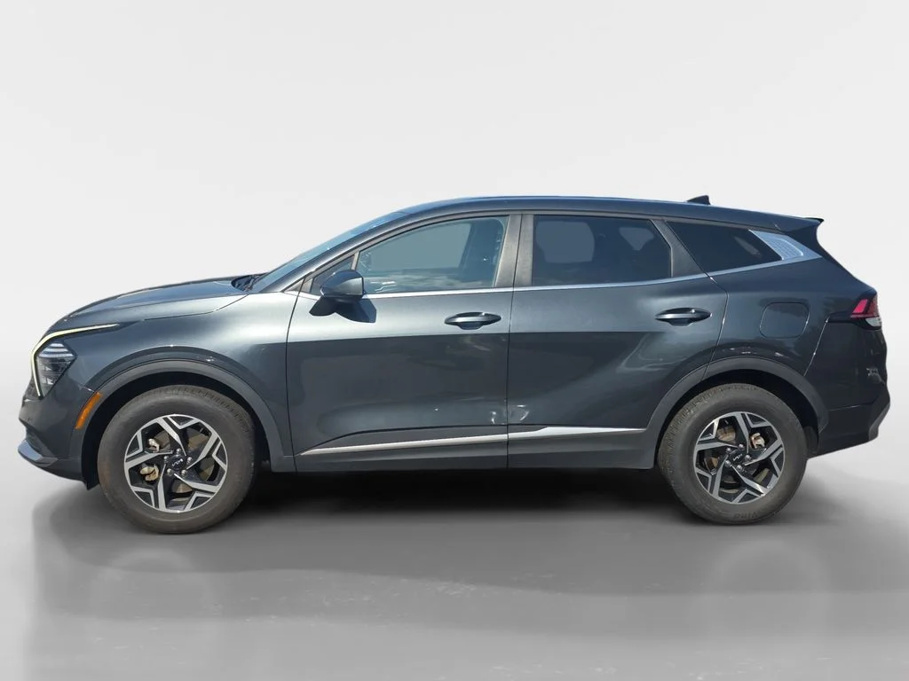 Used 2024 Gravity Gray Kia LX image 5