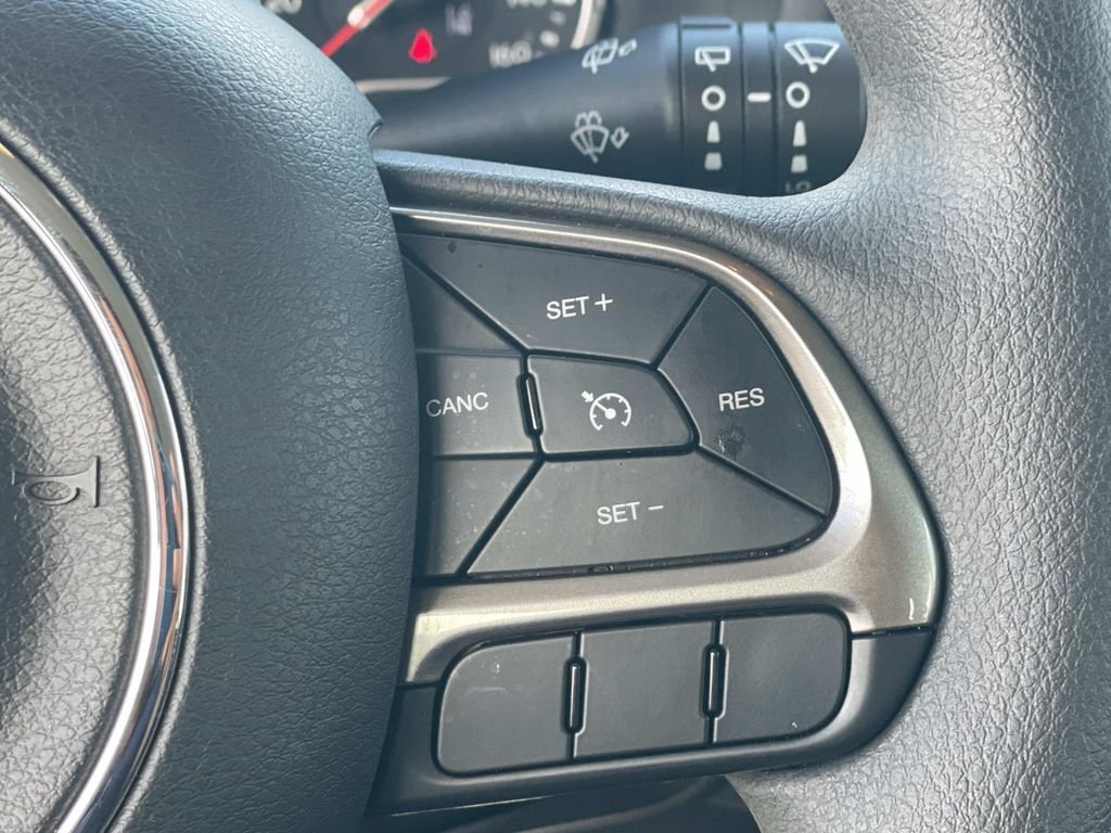 Used 2022 White Jeep Sport image 24