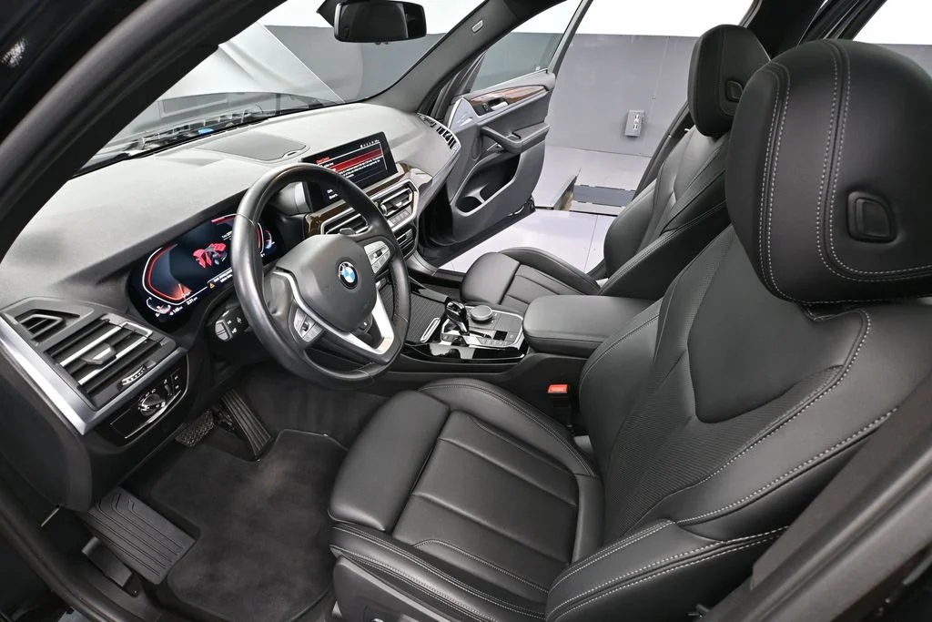 Used 2023 Black BMW xDrive30i image 22