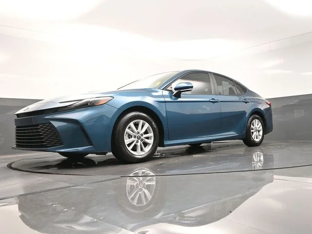 Used 2026  Toyota LE image 34