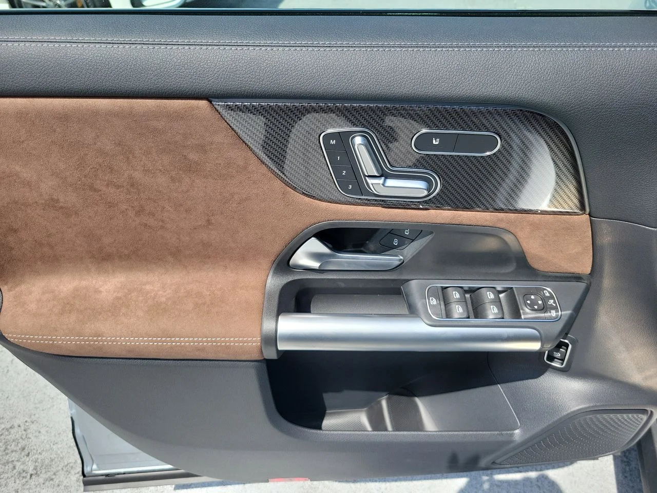 New 2026 Cirrus Silver Metallic Mercedes-Benz GLA 250 image 15