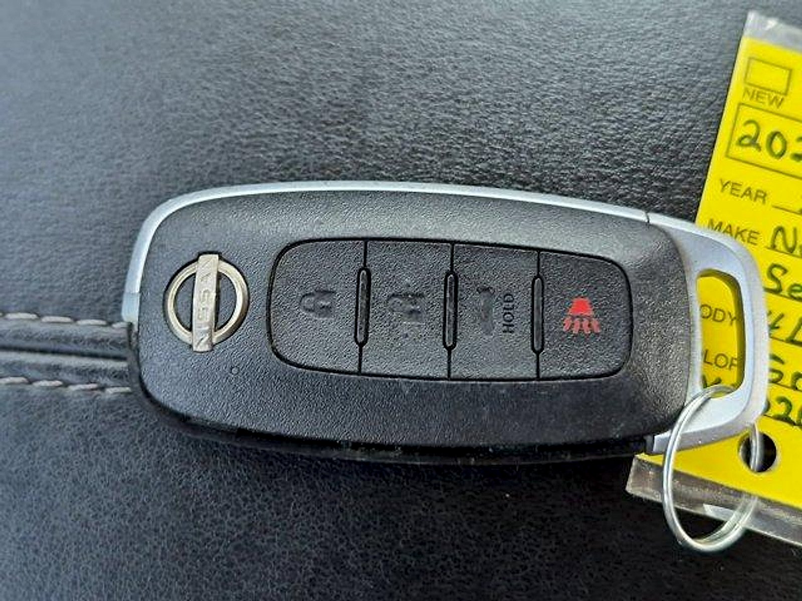 Used 2024 Gun Metallic Nissan SV Xtronic CVT image 33