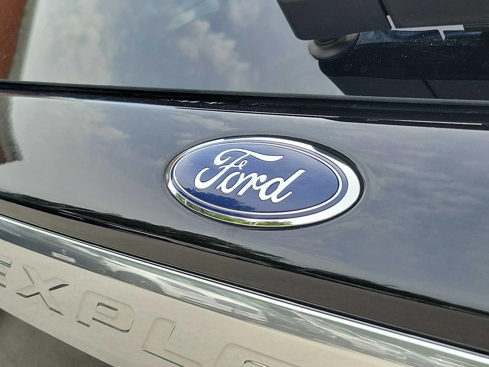 Used 2023 Black Ford Platinum image 6