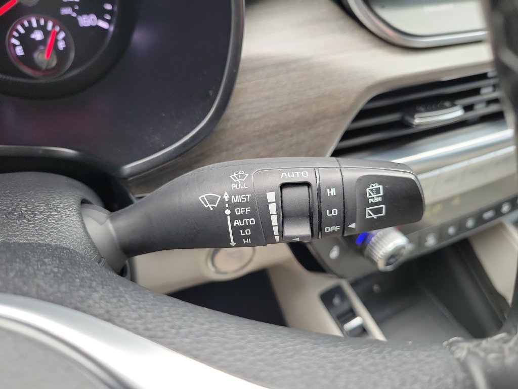 Certified Used 2022 Gravity Gray Kia SX image 33