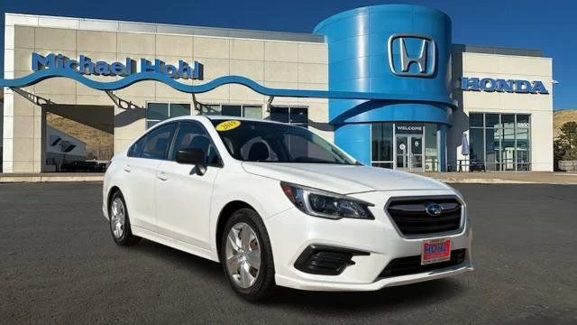Used 2019 Crystal White Pearl Subaru 2.5i image 1