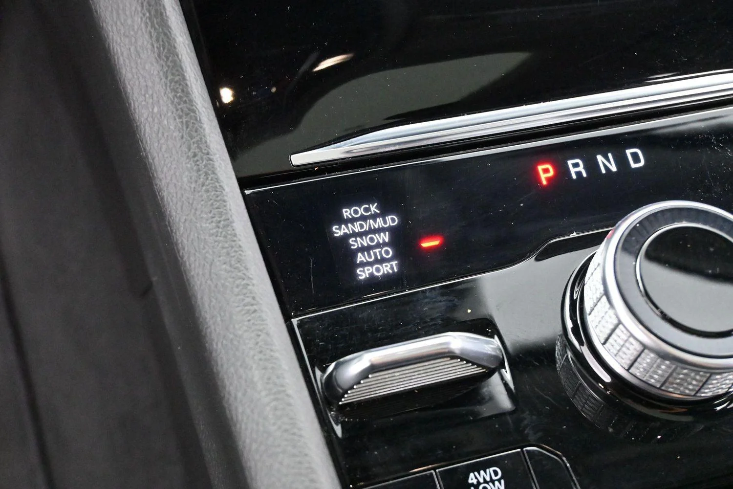 Used 2023 Rocky Mountain Pearlcoat Jeep 4xe image 23