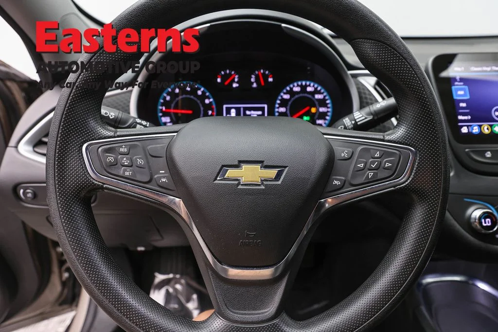 Used 2024 Gray Chevrolet LT image 10