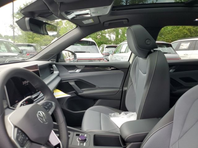 New 2026 Beige Volkswagen SE R-Line Black image 17