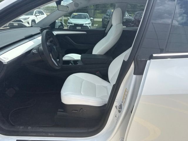 Used 2022 White Tesla Long Range image 16