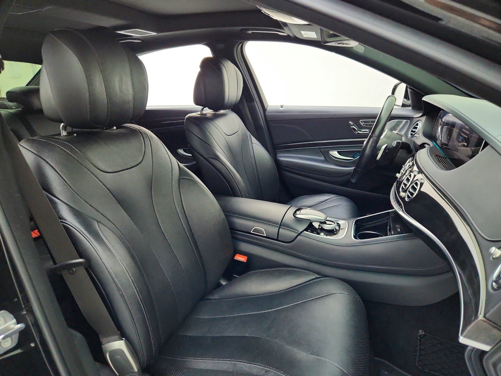 Used 2018 Black Mercedes-Benz S 450 image 31
