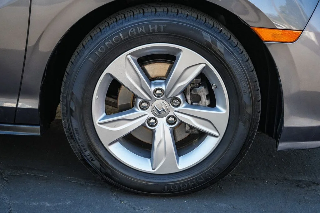 Used 2020  Honda EX image 10