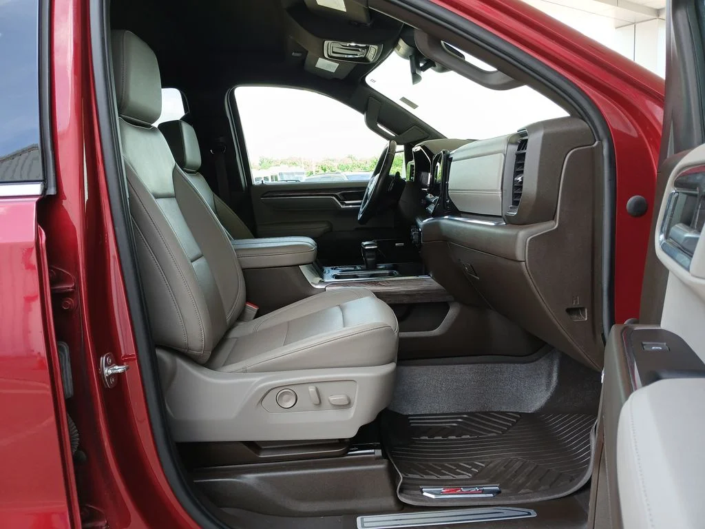 2023 Chevrolet Silverado 1500 LTZ - Photo 29