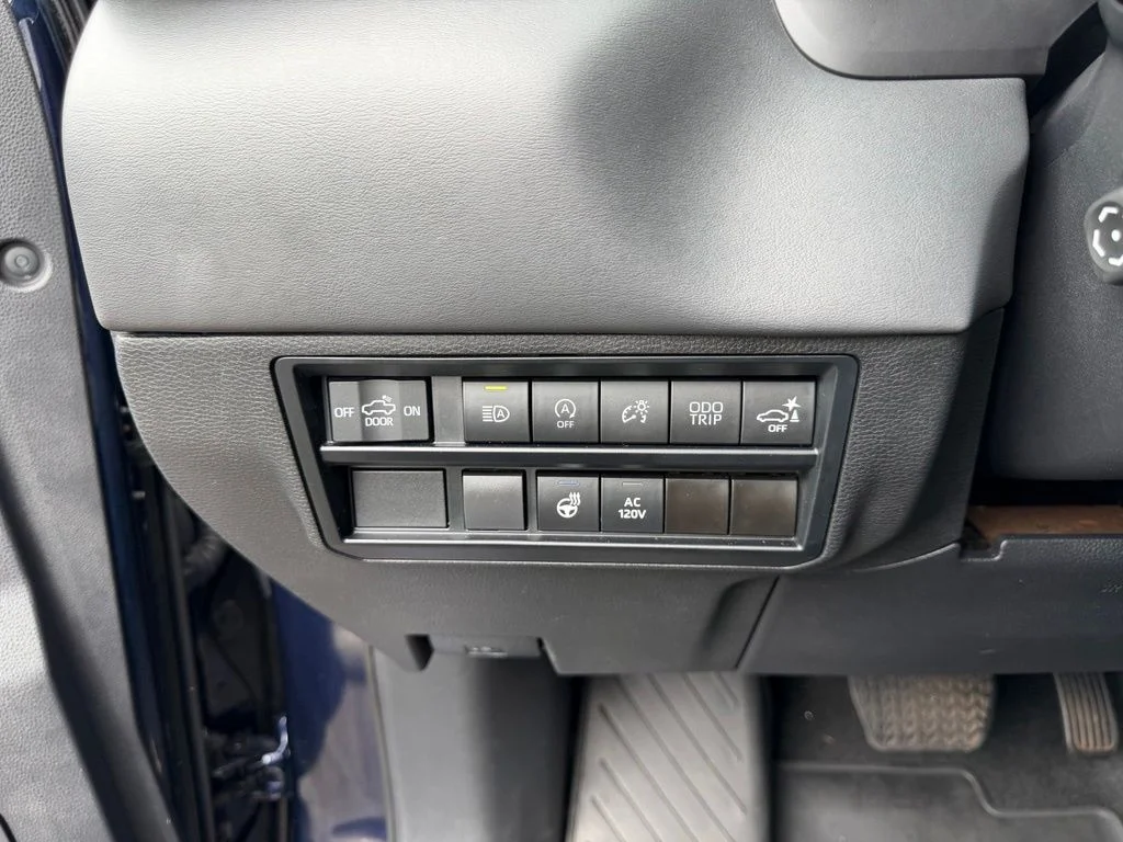 Used 2023 Blueprint Toyota Platinum image 18