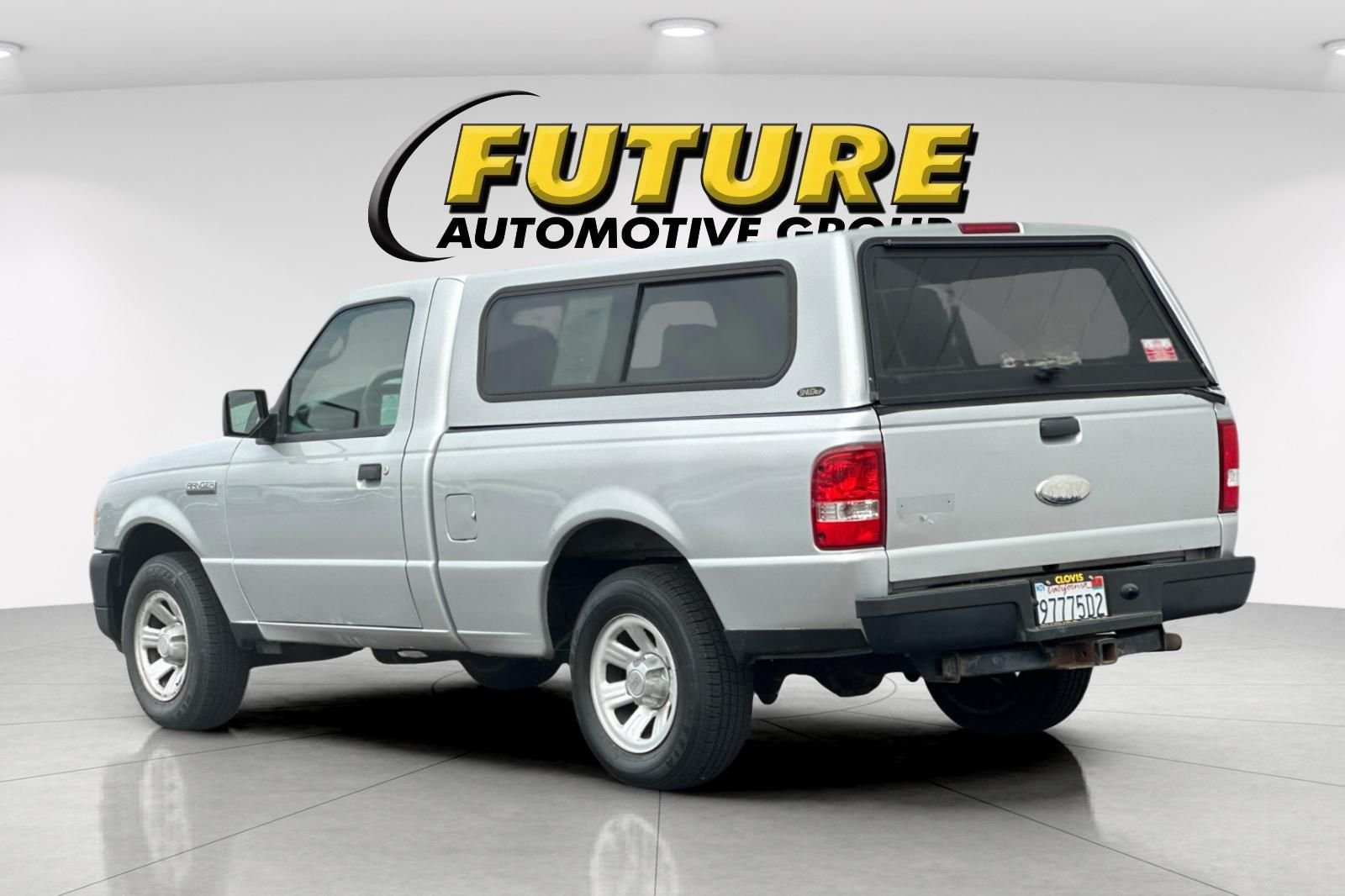 Used 2009 Silver Ford  image 5