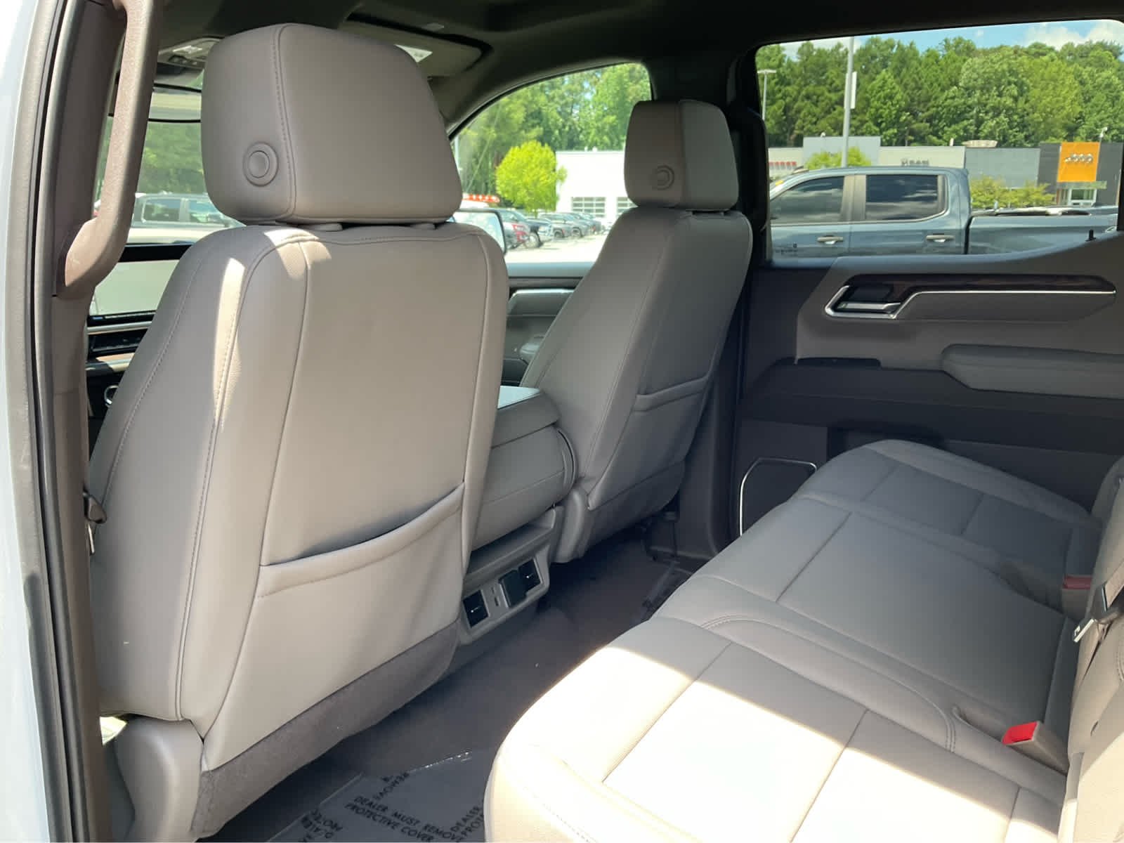 Used 2024 Summit White GMC SLT image 24