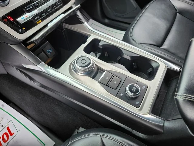 Used 2024 White Ford XLT image 29