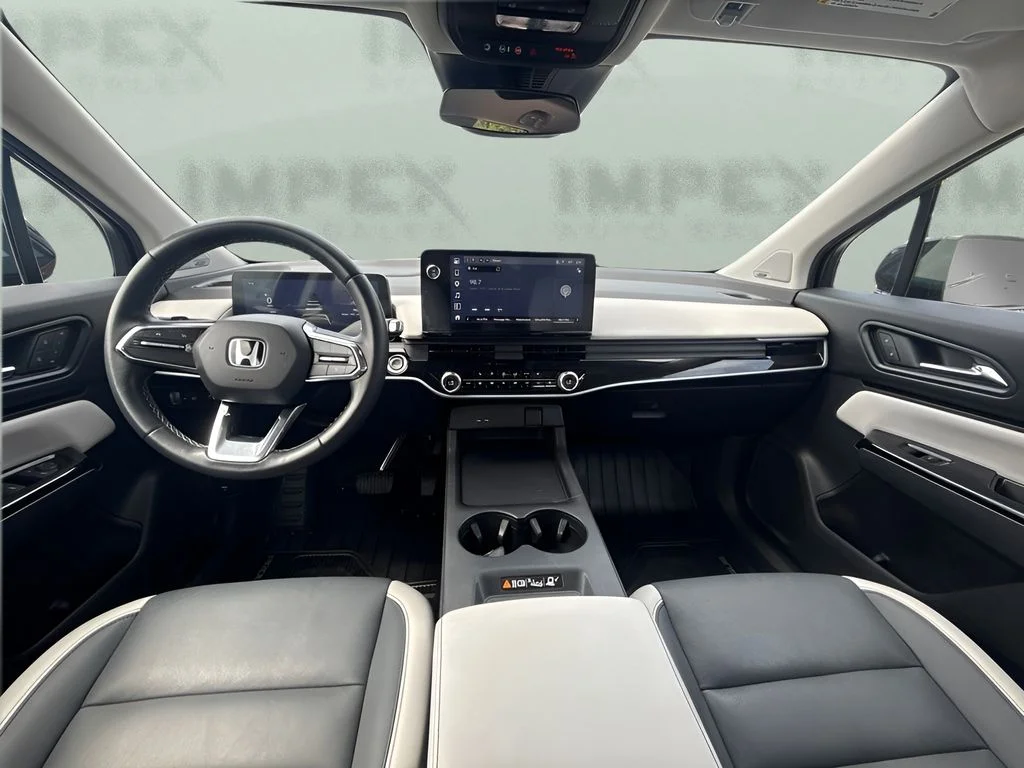 Used 2026 Red Honda Touring image 9