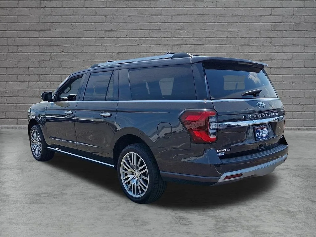 Used 2024  Ford Limited image 37