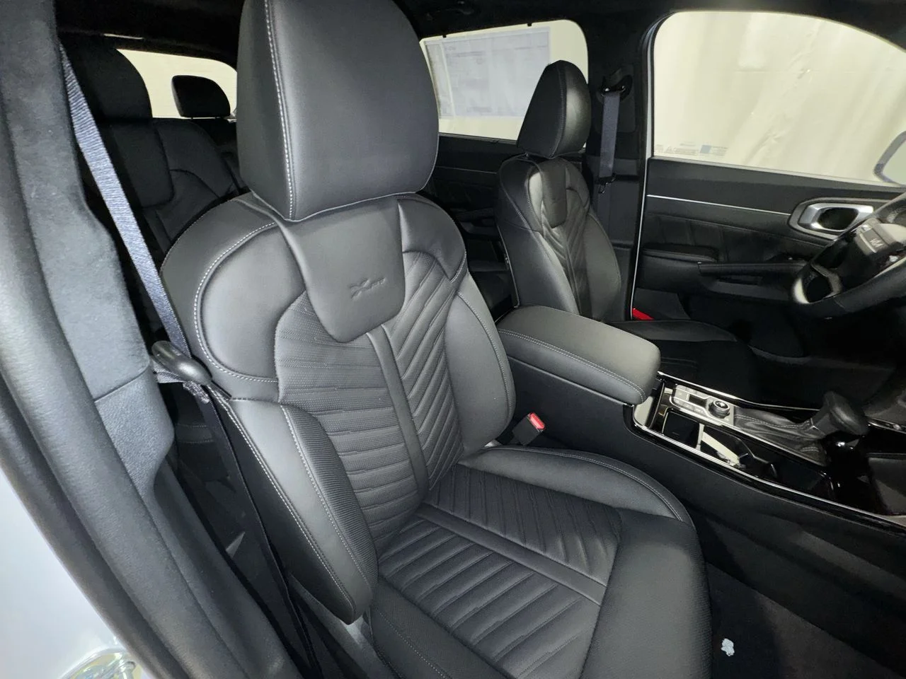 New 2026 White Pearl Kia X-Pro SX Prestige image 32