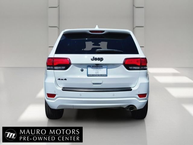 Used 2021 White Jeep Laredo X image 4
