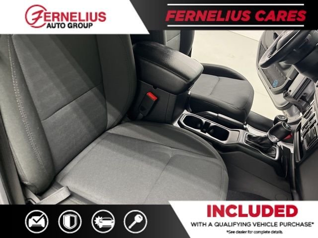 Used 2018 Silver Jeep Unlimited Sport S image 31