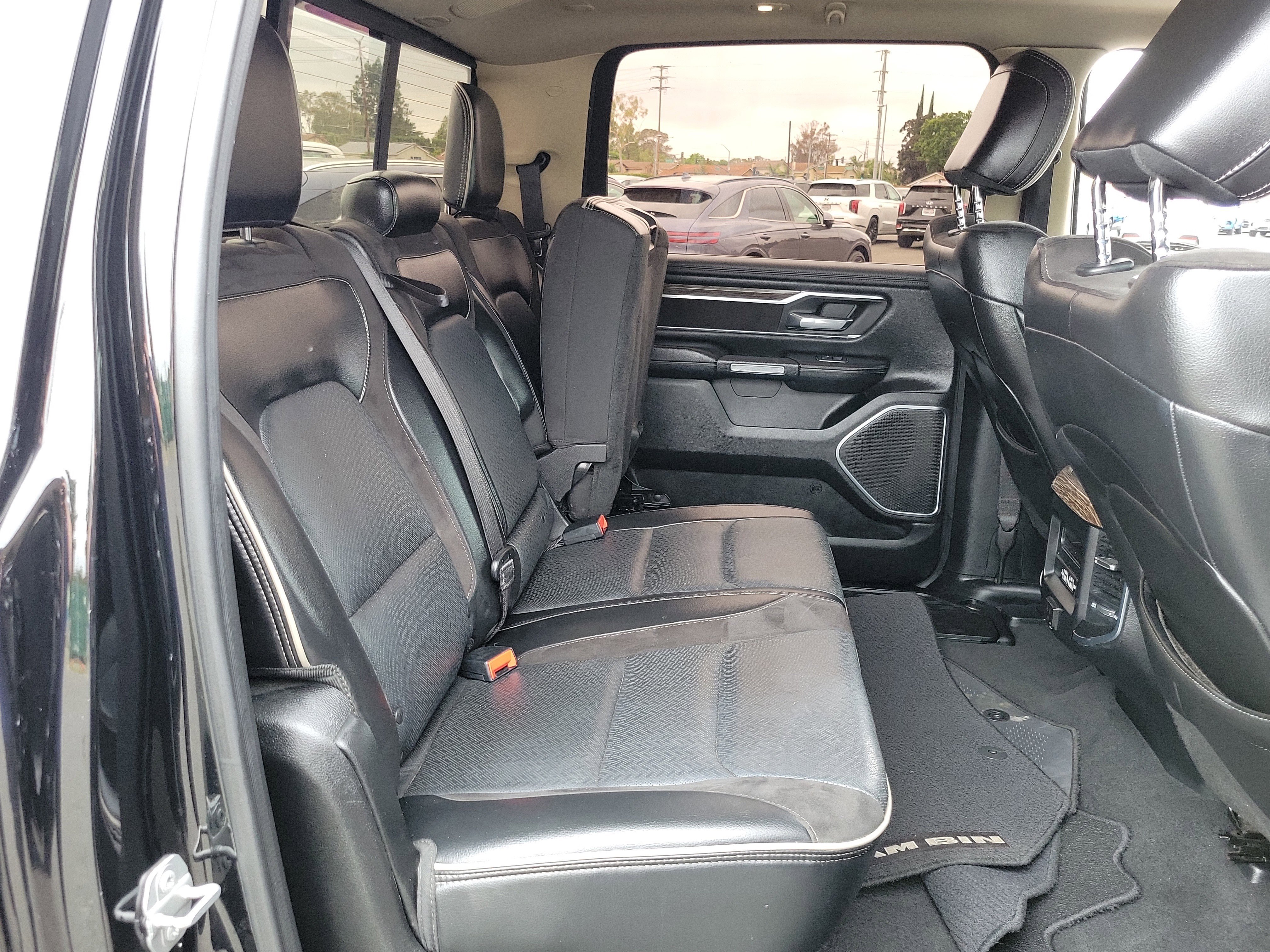 2019 RAM Ram 1500 Pickup Laramie - Photo 20