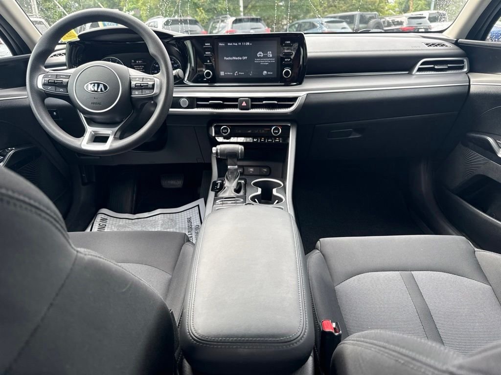 Used 2021 Silver Kia LXS image 18