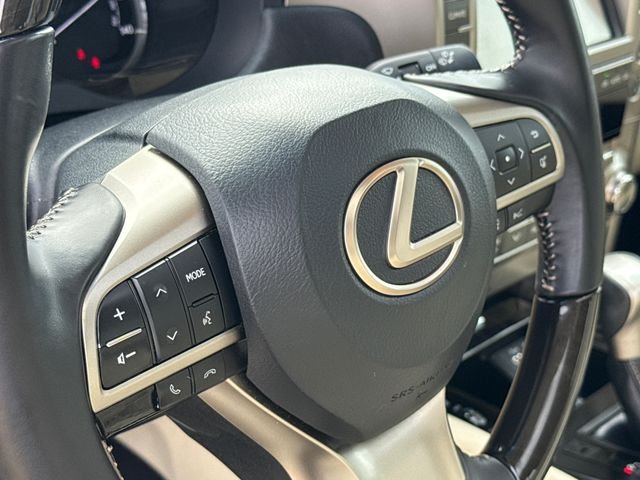 Used 2020 White Lexus 460 image 29