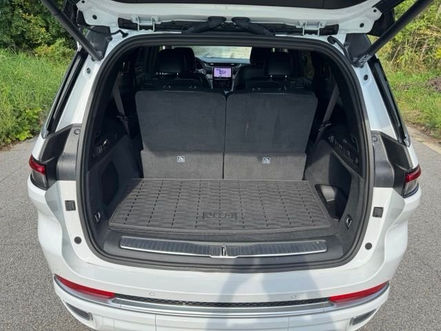 Used 2025 Bright White Clearcoat Jeep Summit image 15