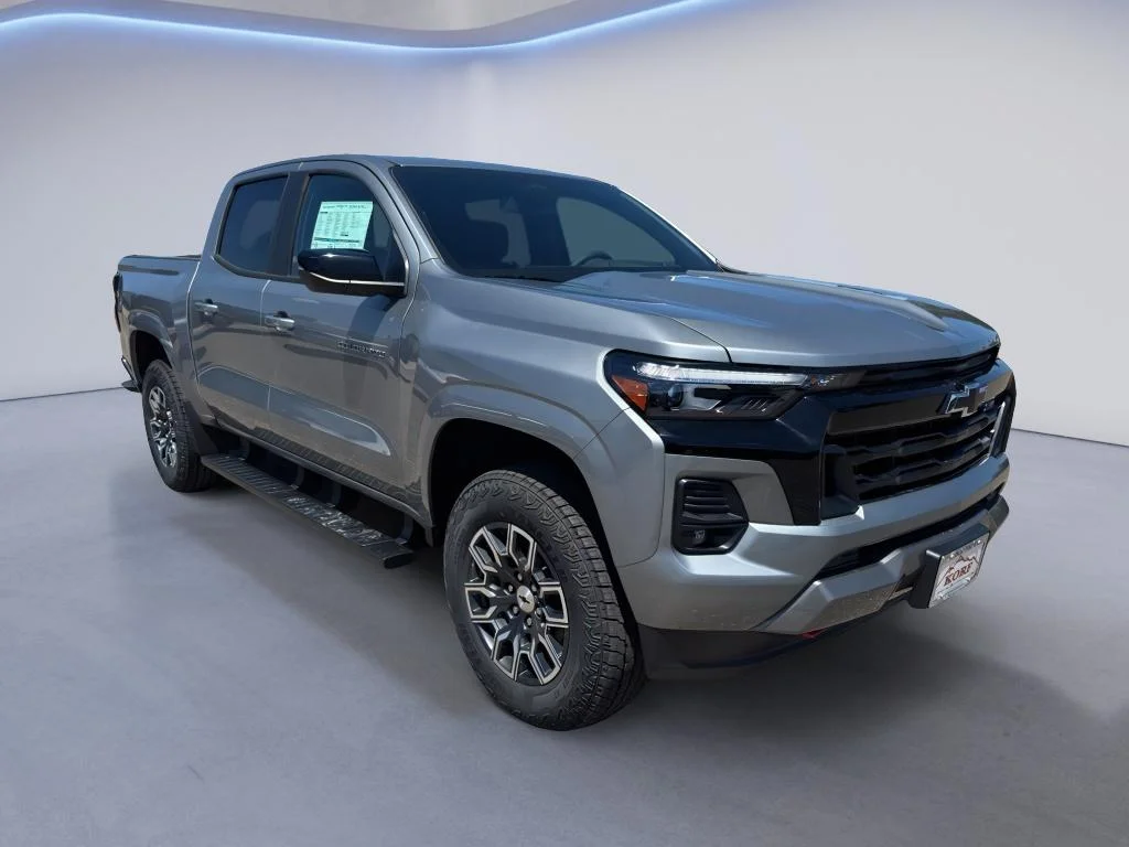 2026 Chevrolet Colorado Z71 - Photo 4