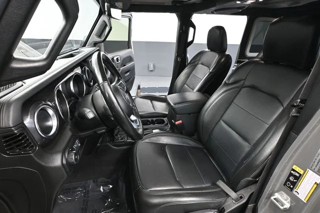 Certified Used 2022 Gray Jeep Unlimited Sahara Altitude image 23