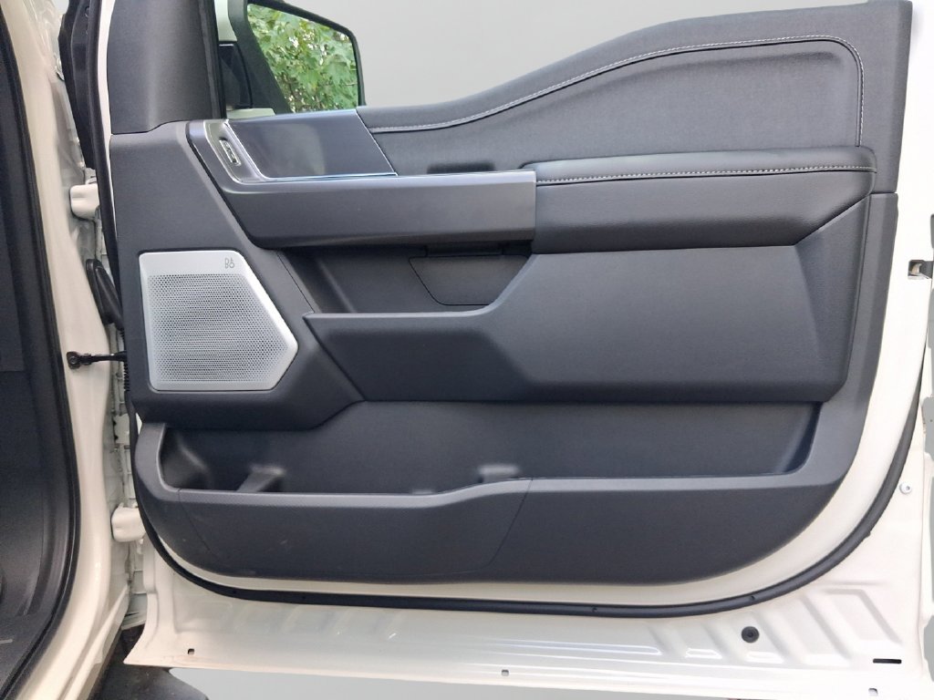 New 2026 White Ford Lariat image 33