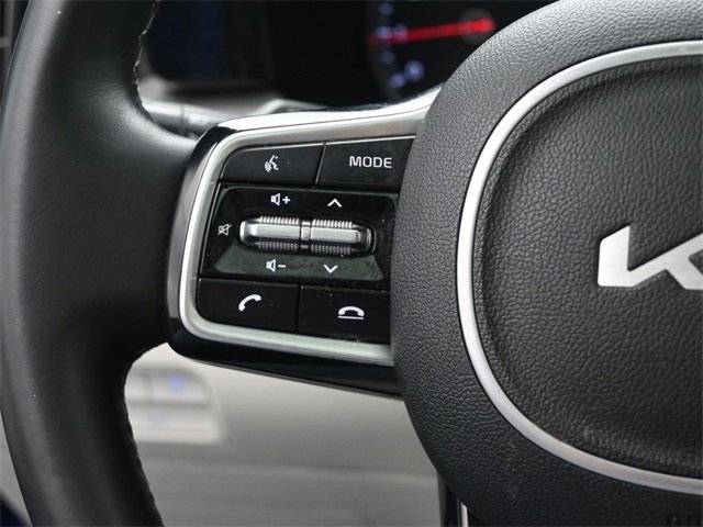 2022 Kia Sorento SX photo 2