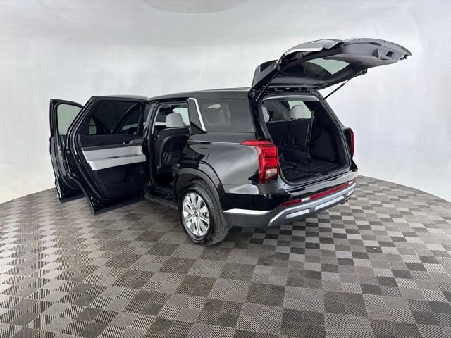 Certified Used 2025 Black Hyundai SE image 21