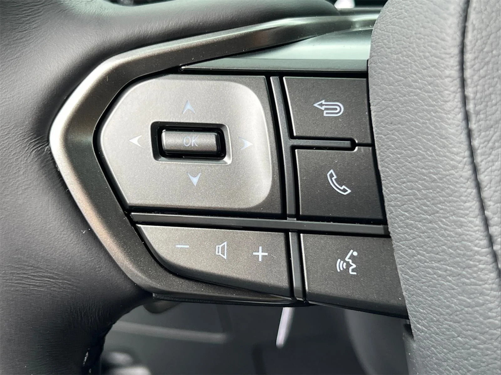 New 2026 Wind Chill Pearl Lexus TX 350 Premium image 17
