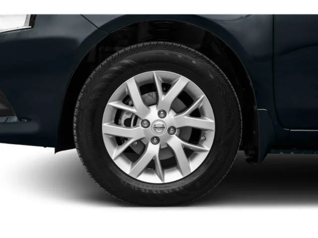 Used 2015 Brilliant Silver Nissan S Plus image 15