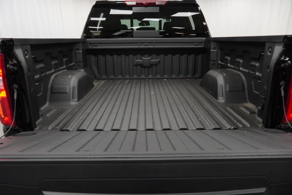 New 2026 Black Chevrolet High Country image 34