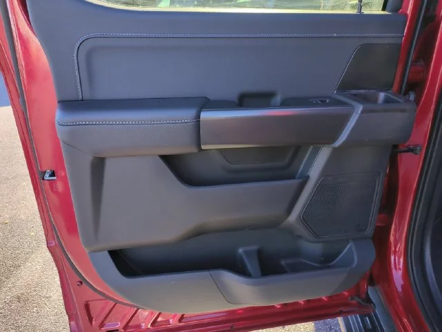 Used 2024 Red Ford XLT image 27